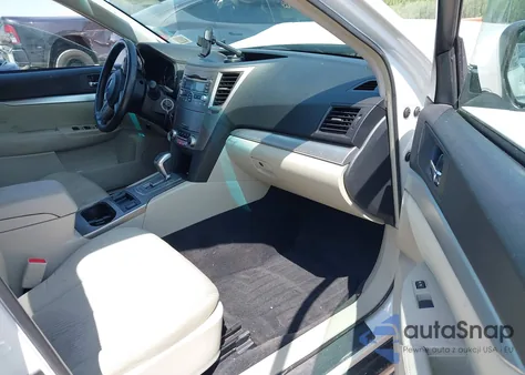 2011 Subaru Outback 2.5I Premium z USA, uszkodzony, nr VIN 4S4BRBCC0B3398162